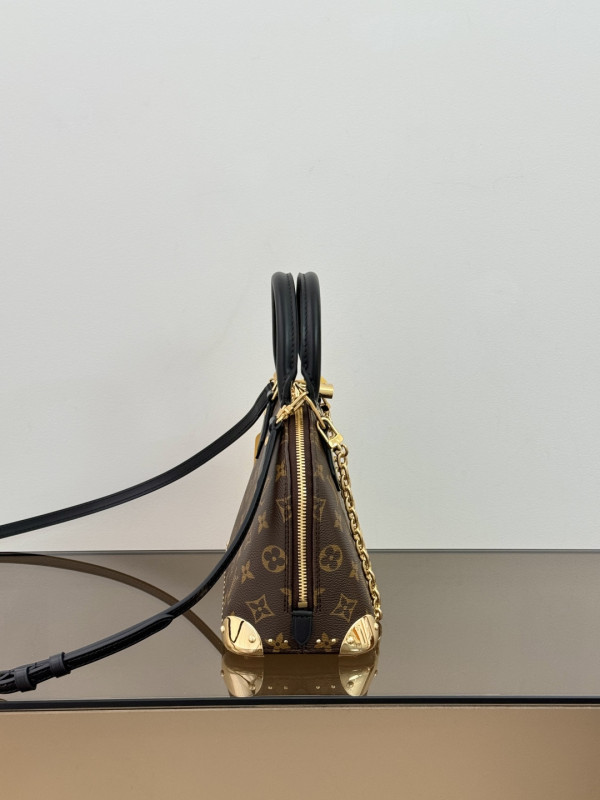 Borsa LV M26084 22x19x11 cm