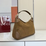 Gucci Body  40cm x 25cm x 9cm