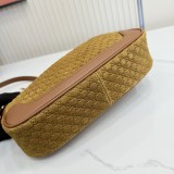 Gucci Body  25cm x 14.5cm x 6cm
