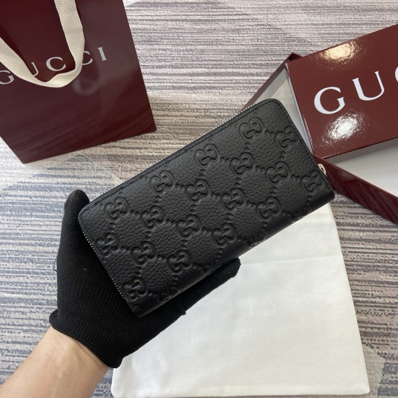 Gucci piccolo accessorio in 19cm x 10.5cm x 2.5cm