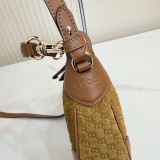 Gucci Body  25cm x 14.5cm x 6cm