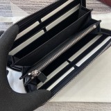 Gucci piccolo accessorio in 19cm x 10.5cm x 2.5cm
