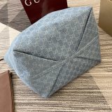Gucci 30.5cm x 28cm x 27cm