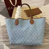 Gucci 30.5cm x 28cm x 27cm