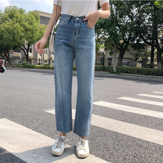 Women Denim Jeans Stylish Mini Bell-bottomed Pants Jeans for Leisure and comfort Streetwear Pants Light Cotton Women Jeans