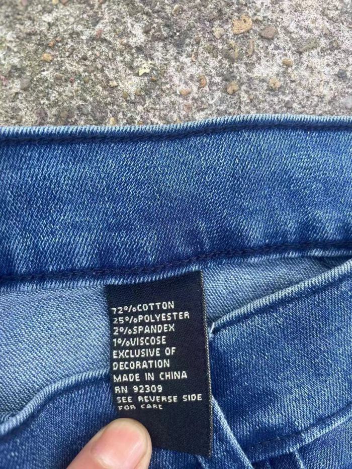 Stock jeans cheap jeans high quality European and American jeans