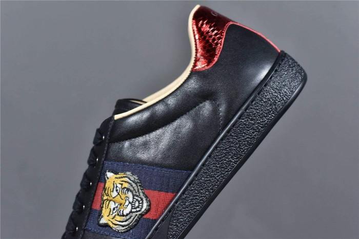 Gucci Ace Embroidered Tiger (Black)
