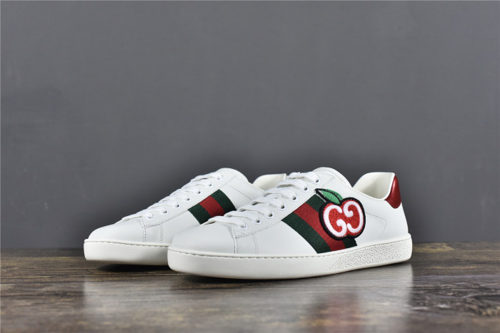 Gucci Ace Embroidered GG Apple