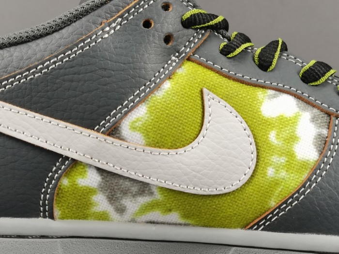 Nike SB Dunk Low HUF Wait, What!? Friends and Family