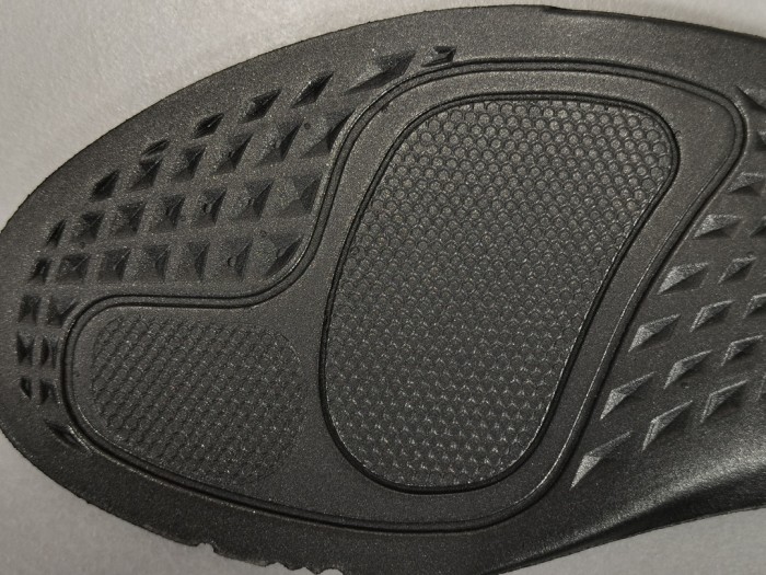 adidas Yeezy Boost 350 V2 Carbon