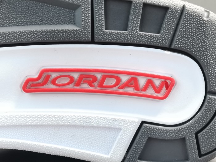 Jordan 3 Retro Cool Grey (2021)
