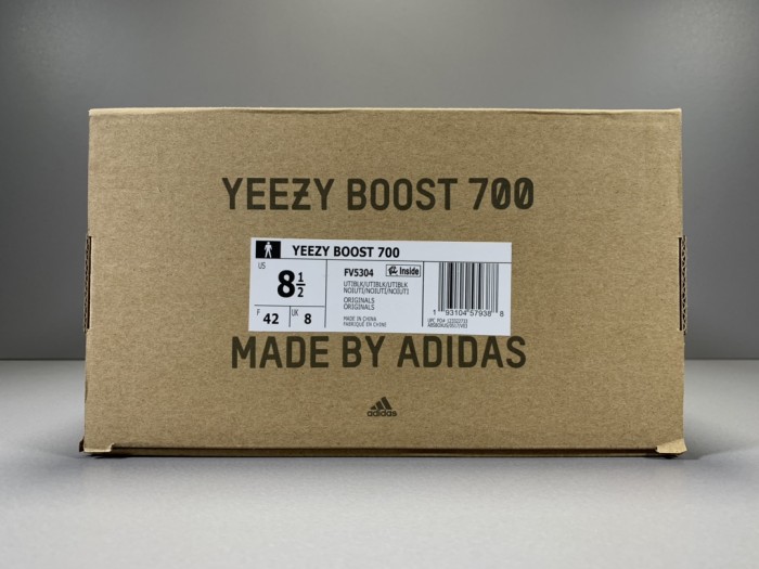 adidas Yeezy Boost 700 Utility Black