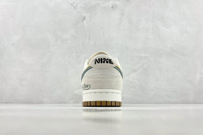 Nike Dunk Low SE “85” Vlad