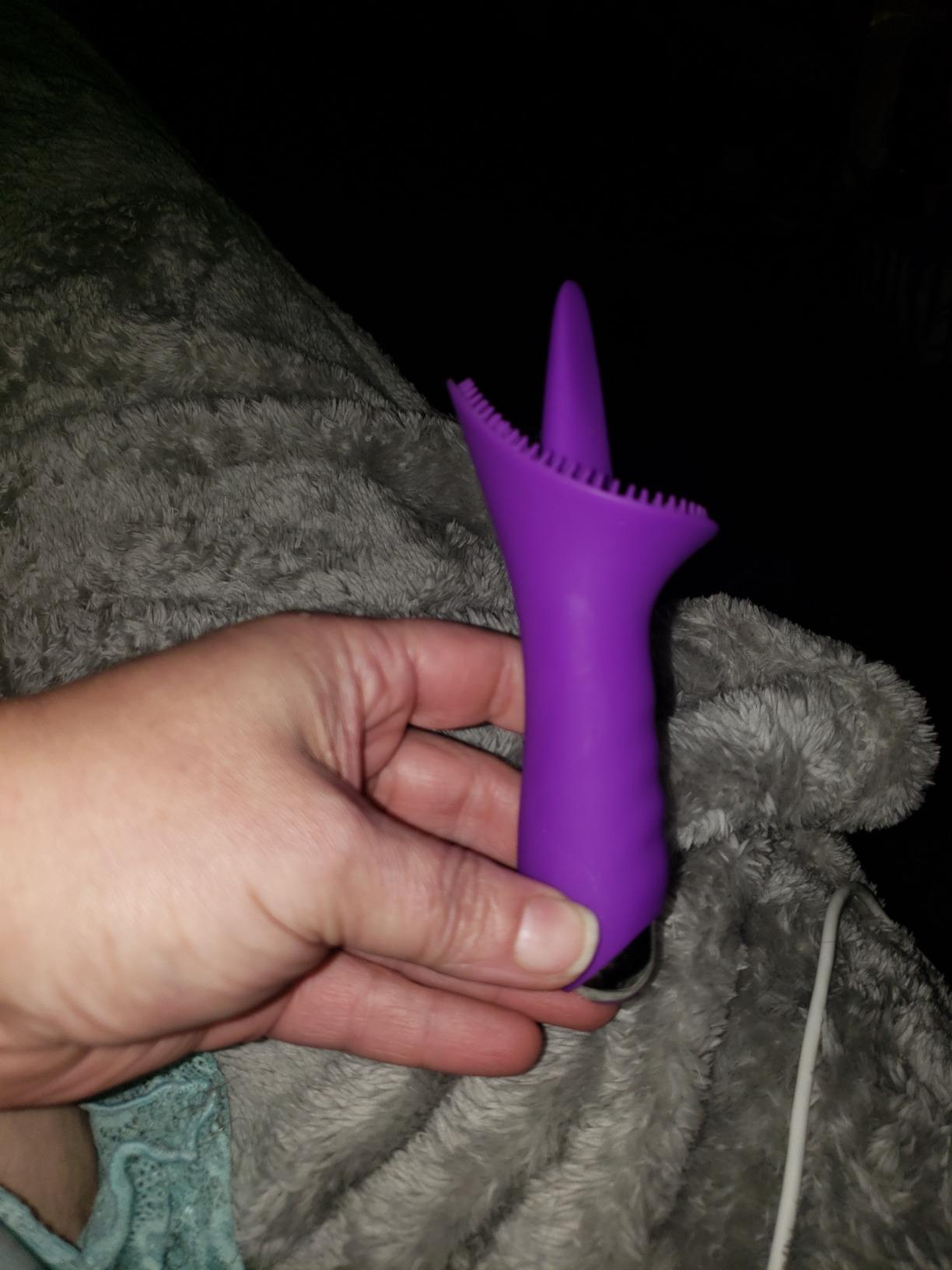 10-Frequency Vibration Tongue Tentacles Clit Stimulator photo review