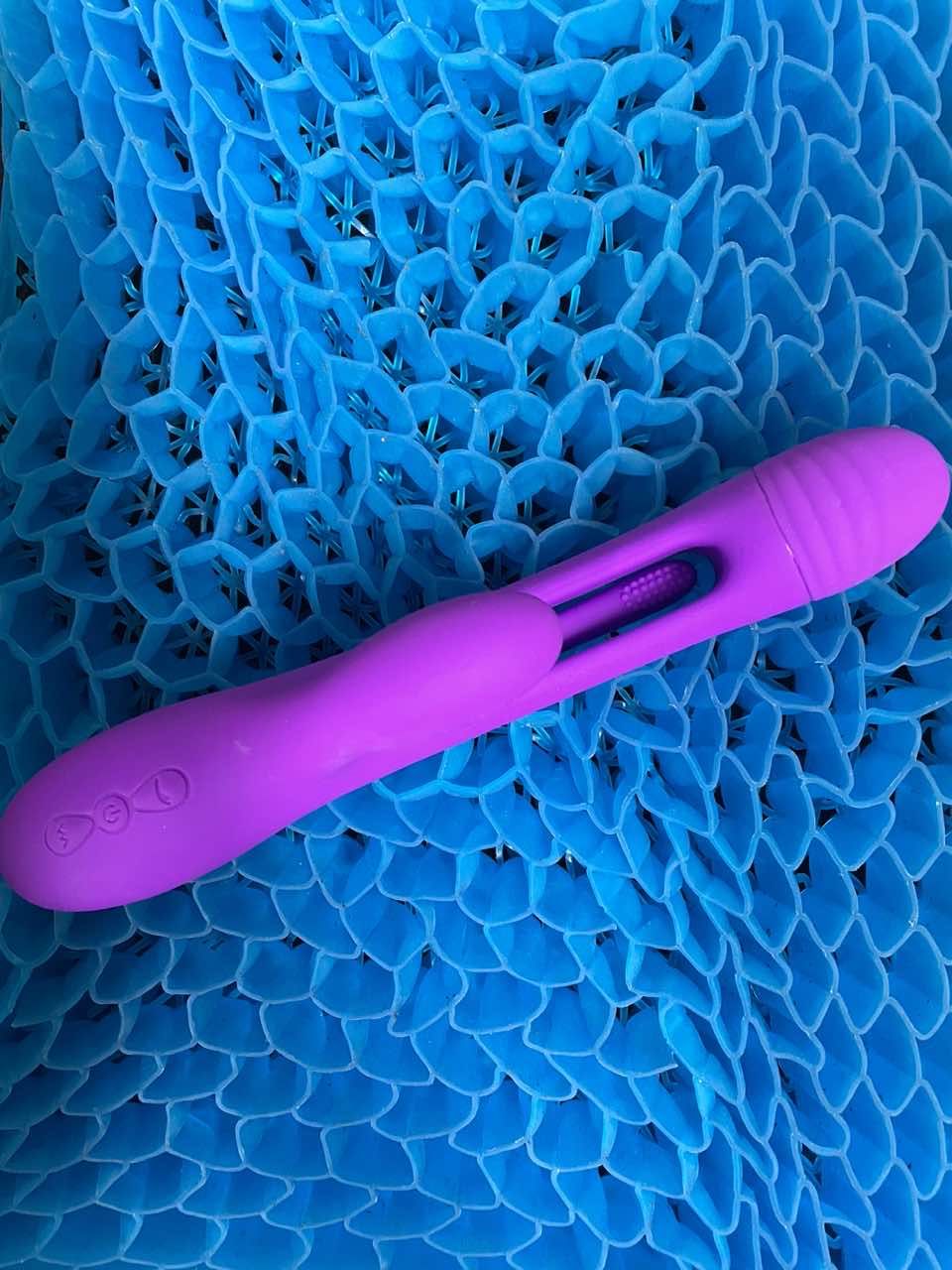 Fleshline - Rabbit Tapping Vibrating All-In-One G-Spot Vibrator for Women photo review
