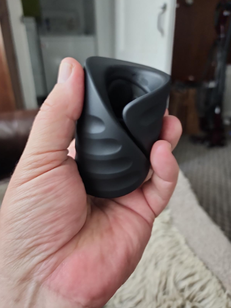 APP Control and 9 Vibration Modes Male Masturbator Penis Training Vibrator photo review