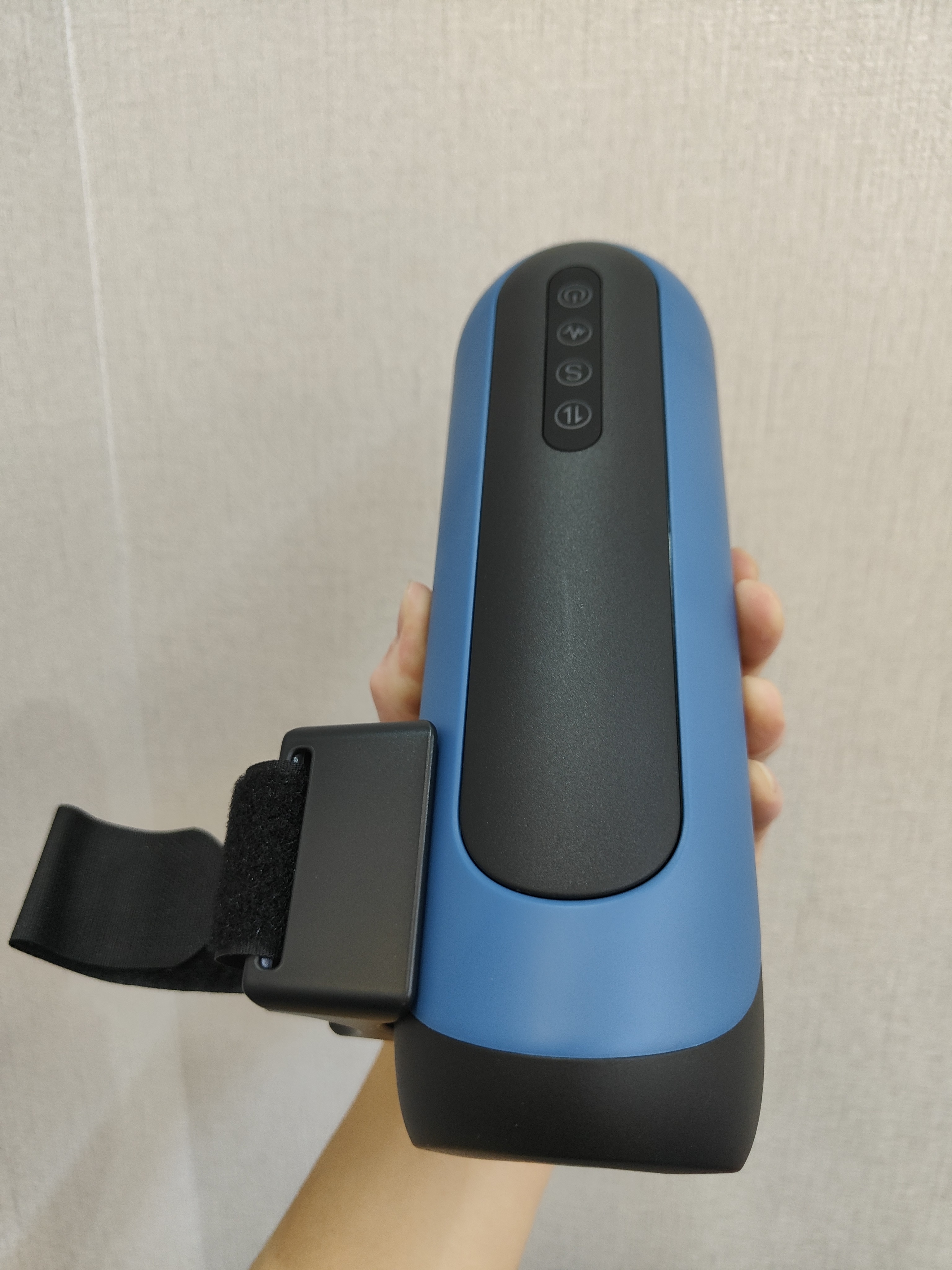 Fleshline™ Aquaman - Deep Throat 3-in 1 Thrusting Sucking Vibration Auto Telescopic Masturbator with Low Noise photo review