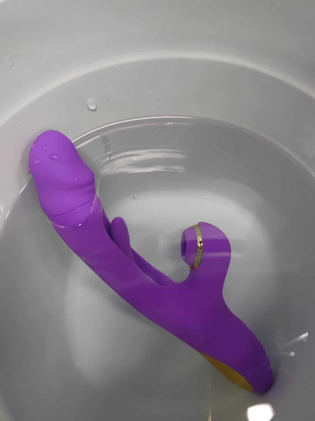 Clit Sucking Finger Tapping G-Spot Vibrator with 7 Vibrating, 7 Tapping & Flapping Patterns photo review