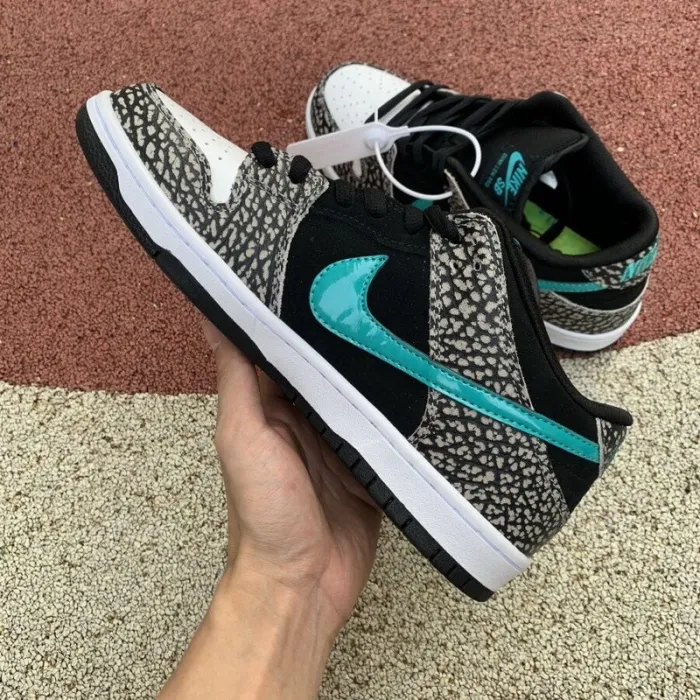 Authentic Nike SB Dunk Low“Elephant”