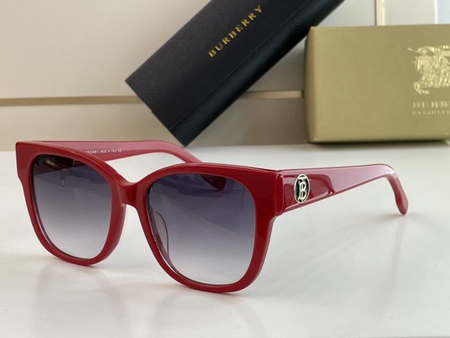 Burberry Sunglasses AAAA-615