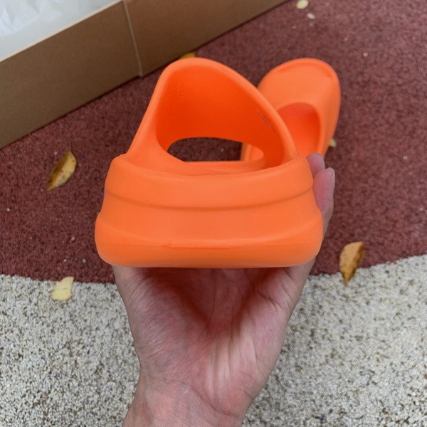 Yeezy Slide-010
