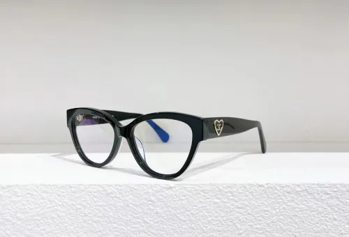 CHNL Sunglasses AAAA-1704