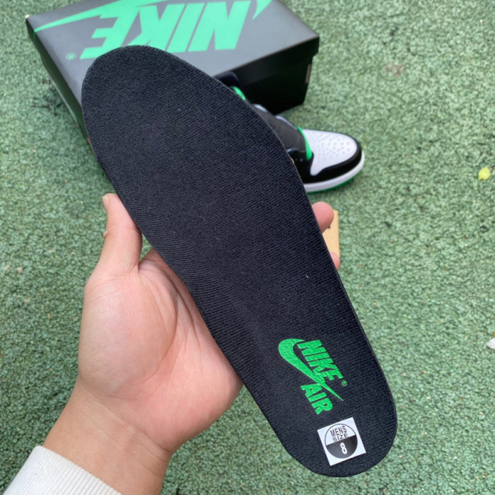 Authentic Air Jordan 1 High OG “Lucky Green”