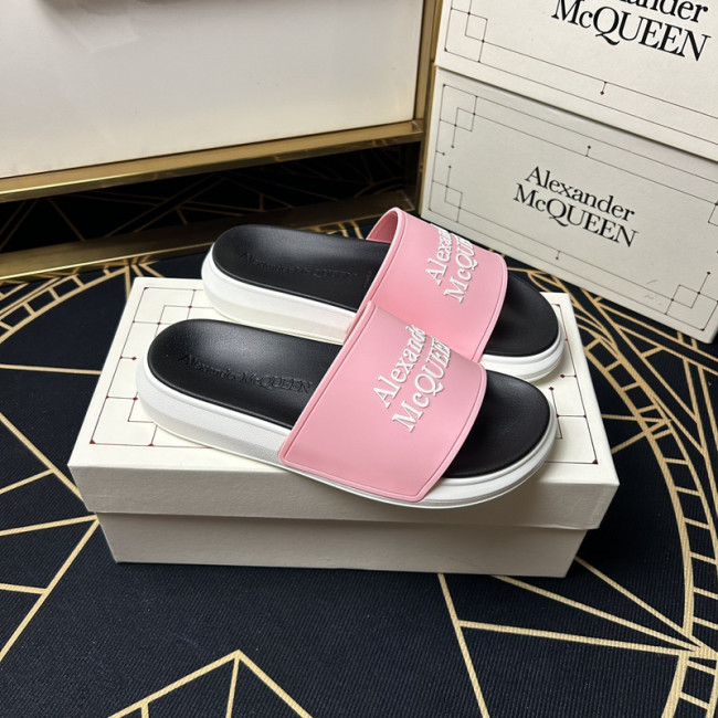 Alexander McQueen men slippers AAA-022
