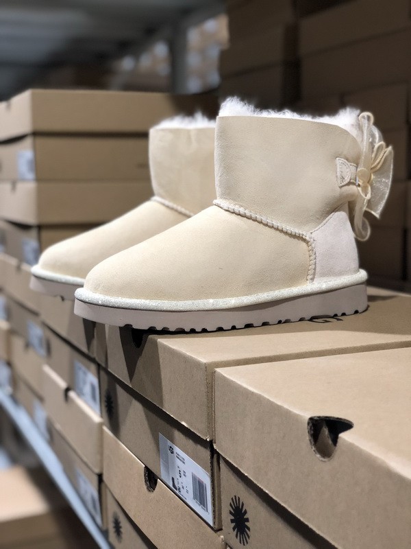 UG Boots Women-223