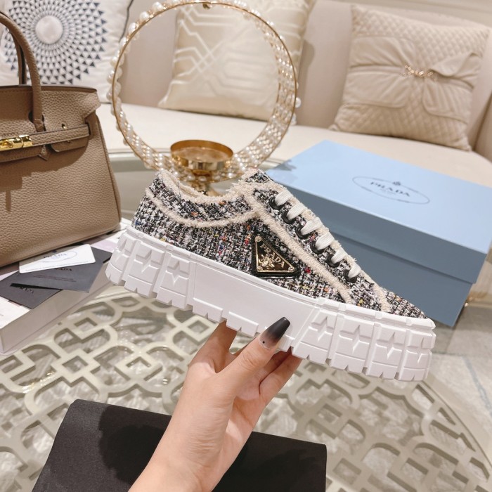 Prada women shoes 1：1 quality-353