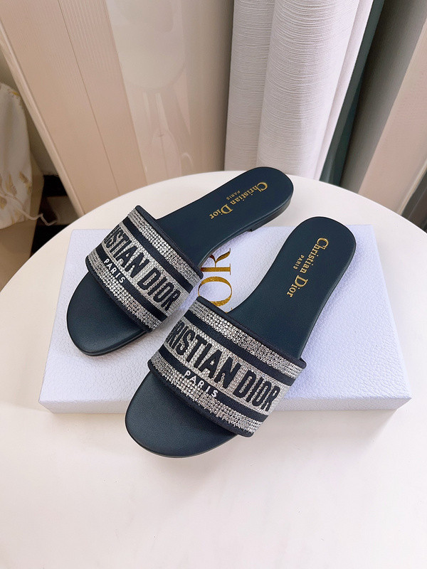 Dior women slippers 1：1 quality-226