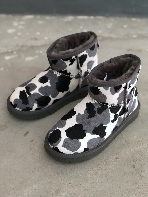 UG Boots Women-259