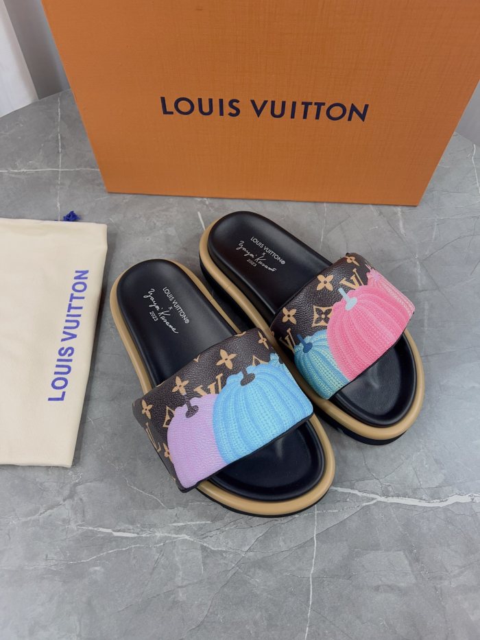LV women Sandals 1：1 Quality-517