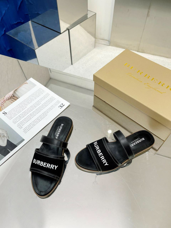 Burberry women slippers AAA-031