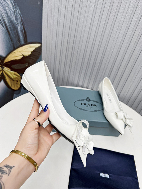 Prada women shoes 1：1 quality-447