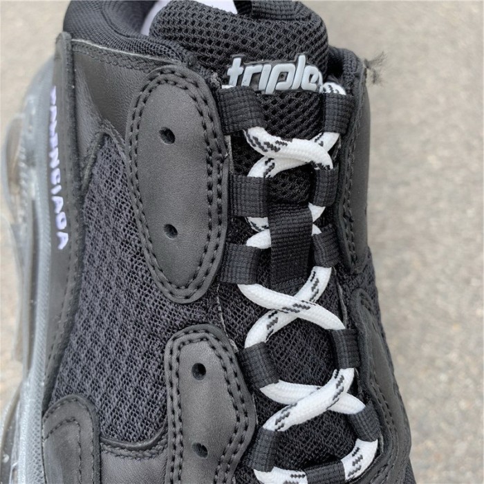 B 17FW Tripe-S High End Sneaker-055