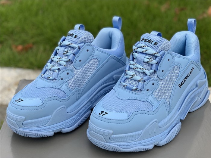 B 17FW Tripe-S High End Sneaker-189