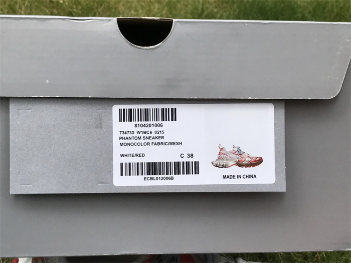 B 17FW Tripe-S High End Sneaker-373