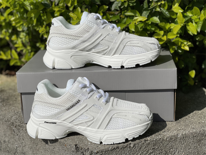 B 17FW Tripe-S High End Sneaker-275