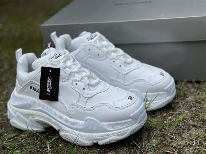 B 17FW Tripe-S High End Sneaker-284