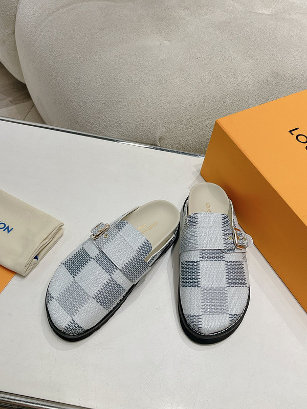 LV Sandals 1：1 Quality-857