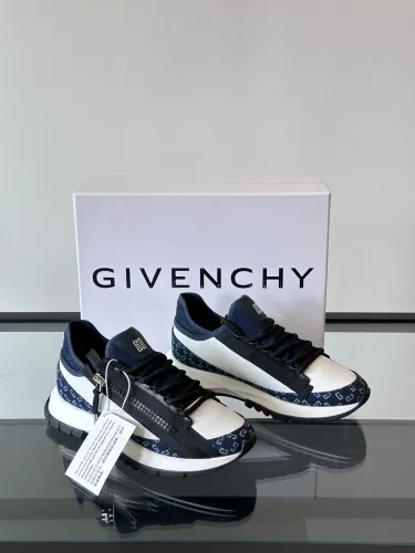 Super Max Givenchy Shoes-353