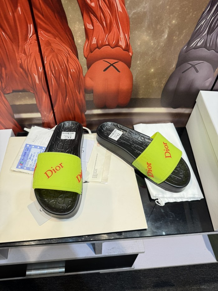 Dior women slippers AAA-110