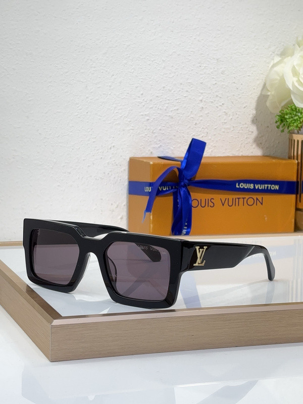LV Sunglasses AAAA-6052