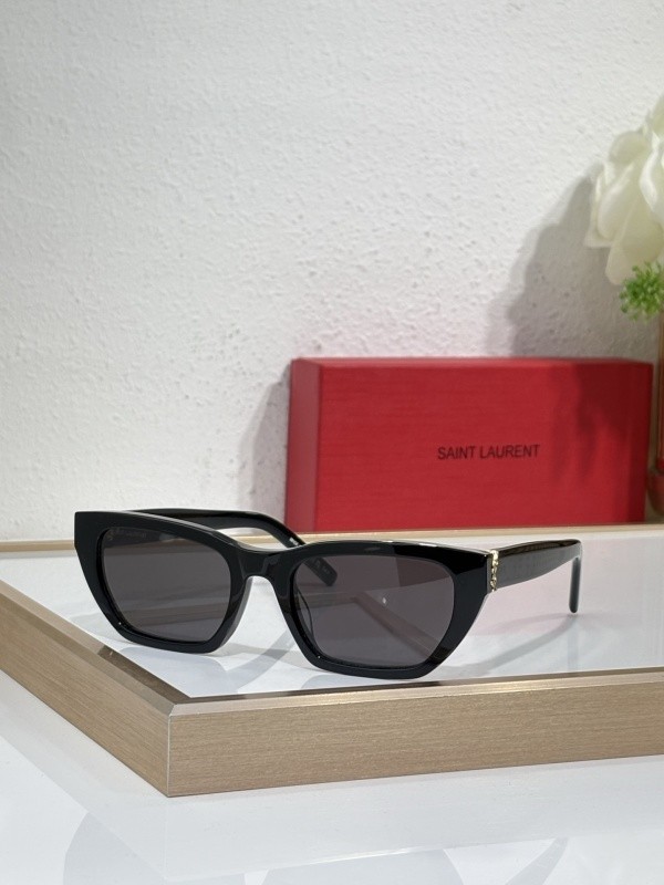 YL  Sunglasses AAAA-1422