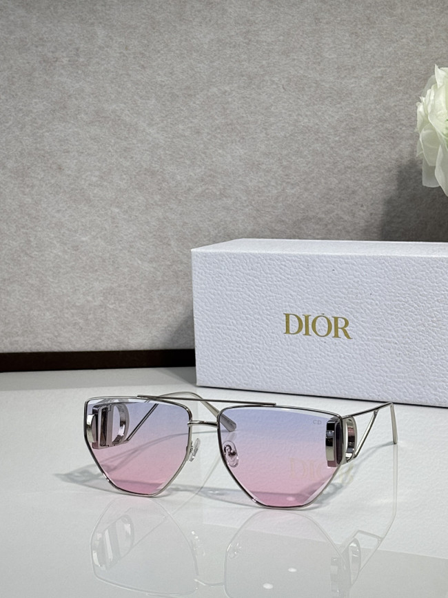 Dior Sunglasses AAAA-4790