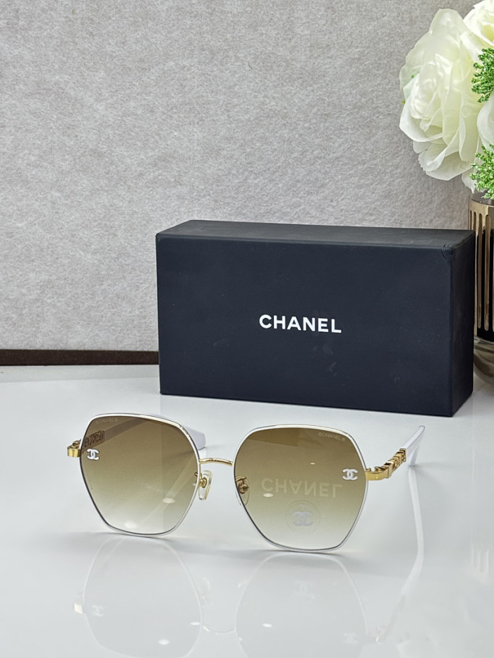 CHNL Sunglasses AAAA-7090