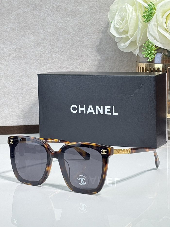 CHNL Sunglasses AAAA-7099