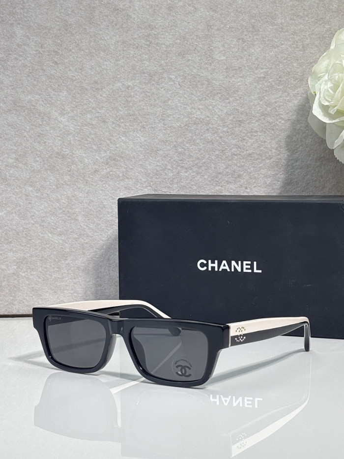 CHNL Sunglasses AAAA-7343