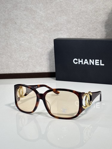 CHNL Sunglasses AAAA-6922
